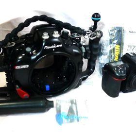美品Nauticamハウジングとカメラ本体D7500セット デジタル一眼