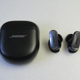 【中古品】 Bose QuietComfort Ultra Earbuds ボーズ ノイズキャンセリング ワイヤレスイヤホン ブラック 送料無料！