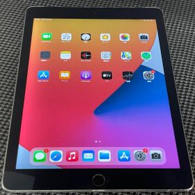 N244 iPad Air2 16GB スペースグレー
