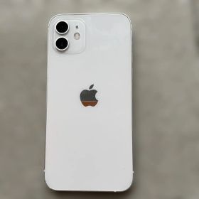 Apple iPhone 12 ホワイト 本体
