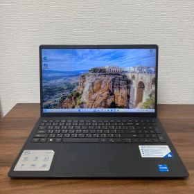 Dell Inspiron 15 3530 i5 8GB SSD 512GB