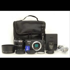 Nikon 1 J1 ミラーレスカメラ 本体と付属品