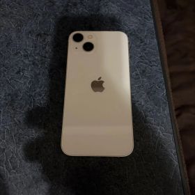 Apple iPhone 13 ホワイト