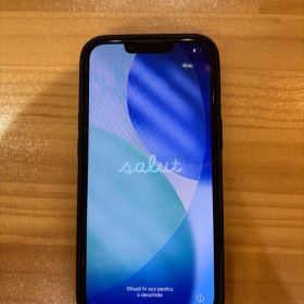 Apple iPhone 13 ブラック 本体 MagFace付属