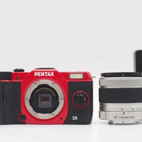 ペンタックス Pentax Q10 Red 12.4MP Digital Camera 02 Lens Kit 2155 Shots [美品] #Z6003A