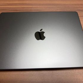 MacBook Pro M5 RAM:16GB/ SSD:512GB/ M5