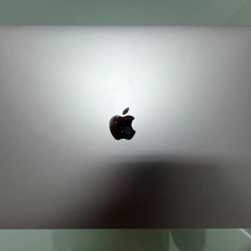 Macbook Pro 16インチ 2019
