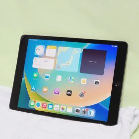 Apple iPad 第9世代 Wi-Fiモデル 64GB 10.2インチ