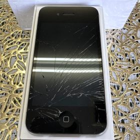 初期化済ロック解除 iPhone 4S 16GBジャンク扱い 画面割れ 通電確認