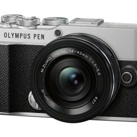 【ポイント10倍】 オリンパス デジタル一眼カメラ OLYMPUS PEN E-P7 14-42mm EZレンズキット [シルバー] 【P10倍】