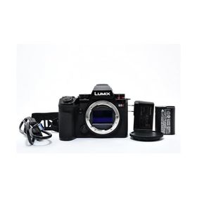 パナソニック(Panasonic) パナソニック フルサイズミラーレス一眼カメラ S5M2 ボディ ブラック DC-S5M2