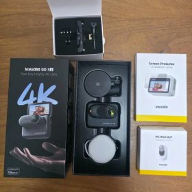 【極美品】Insta360 GO 3S 128GB＋純正アクセサリー3点セット