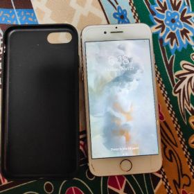 iPhone 7 ローズゴールド SIM FREE