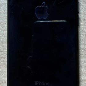Apple iPhone 7 128GB ジェットブラック