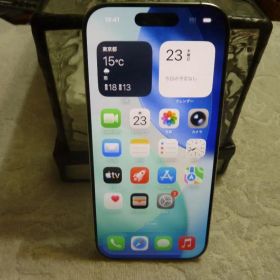 iPhone16 256G ホワイト rivinrA