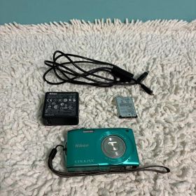 Nikon COOLPIX S3300 グリーン 動作確認済み 付属品あり