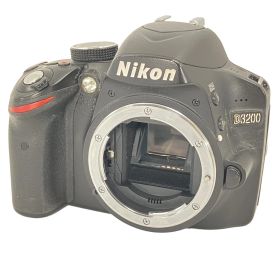 Nikon D3200 デジタル一眼レフ カメラ ボディニコン 中古 W11119280