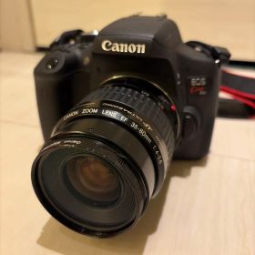 Canon EOS kiss X8i デジタル一眼レフカメラ