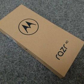 【未使用品】 SIMフリー motorola razr 40 セージグリーン 8+256GB スマートフォン XT2323-4 モトローラ