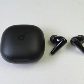 【中古品】ANKER Soundcore Liberty 4 Pro A3954 アンカー ワイヤレスイヤホン ブラック 送料無料！