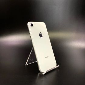 【全額返金保証】【最速発送】 iPhone 8 64GB シルバー docomo SIMフリー 白ロム 動作確認済 77%