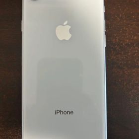 Apple iPhone 8 シルバー 64GB