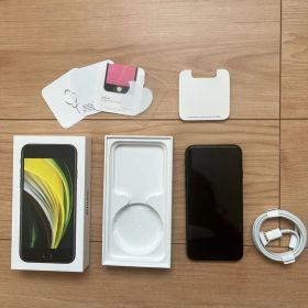 iPhone SE（第2世代） 64GB ブラック SIMフリー【箱あり】