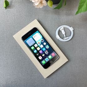 美品 iPhone SE2 64Gb ホワイト 国内版 SIMフリー 送料無料 13826