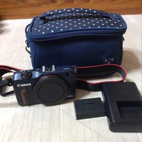 Canon EOS M2 動作良好 ボディ美品