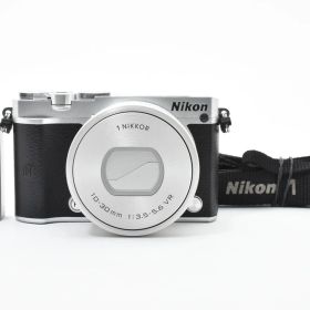 ★美品★ニコン Nikon1 J5 1NIKKOR 10-30ｍｍ F3.5-5.6 VR 《ショット数250回》★ W0426＃4791