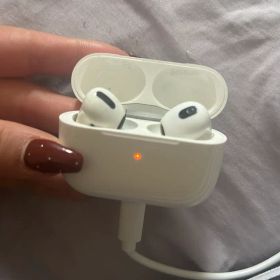 Apple AirPods Pro 正規品