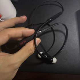 Beats Flex ワイヤレスイヤホン ブラック 動作良好 おまけ付き