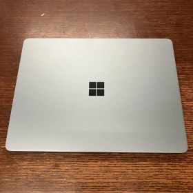 Microsoft Surface Laptop 13インチ16/512