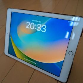 iPad 第6世代 ゴールド 32GB Wi-Fi+Cellular