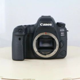 【中古】 (キヤノン) Canon EOS 6D MarkII ボディ【中古カメラ デジタル一眼】 ランク：B
