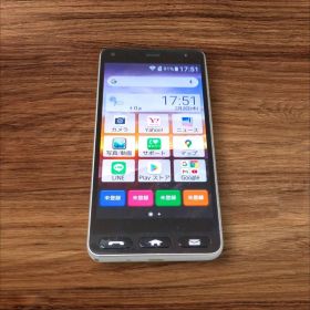 かんたんスマホ ライトシルバー SIMフリー ワンセグ p-8