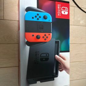 Nintendo Switch 本体 ネオンブルー・ネオンレッド