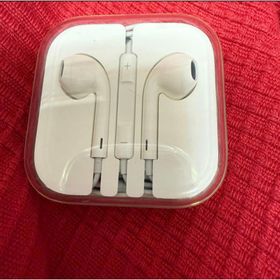 アップル(Apple)の【新品未使用】Apple EarPods 純正イヤホン 3.5mm ケース付き(ヘッドフォン/イヤフォン)