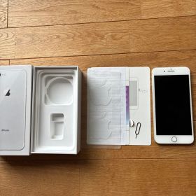 iPhone 8 Plus 64GB (箱あり、ifaceカバー付き)