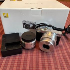 Nikon 1 J5 ミラーレスカメラ ダブルレンズキッド
