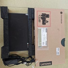 Lenovo Chromebook 300e 2nd Gen本体