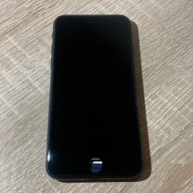 0241 iPhone SE 第三世代 ブラック ジャンク品 パーツ売り【ネ】