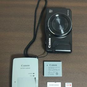 Canon PowerShot SX710 HS 本体と付属品