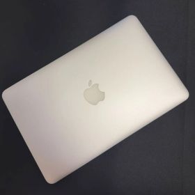 完動品 バッテリー正常 RAM 8GB MacBook Air 11インチ