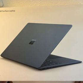 Microsoft Surface Laptop 2 グレー 本体 値段交渉可！