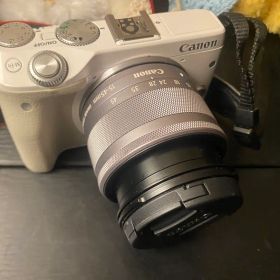 Canon EOS M3 ホワイト ダブルレンズ付き