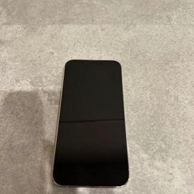 G*P様 iPhone13プロ カラーホワイト超美品