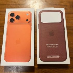 iPhone 17 Pro Max オレンジ + Tech Woven Case
