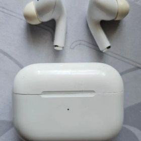 【即日発送】AirPods Pro 第二世代 中古