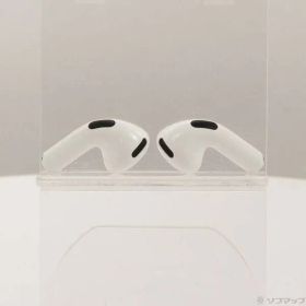 ソフマップ 〔中古品〕 AirPods 4 アクティブノイズキャンセリング搭載 MXP93J／A【262】